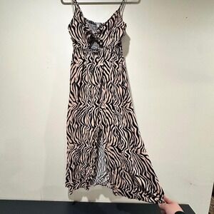 Tan and black zebra print cutout sundress with tie front and front slit sz Large